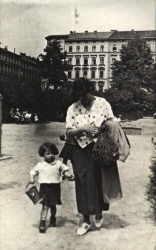 Teutoburger Platz im Frühjahr/Sommer 1936